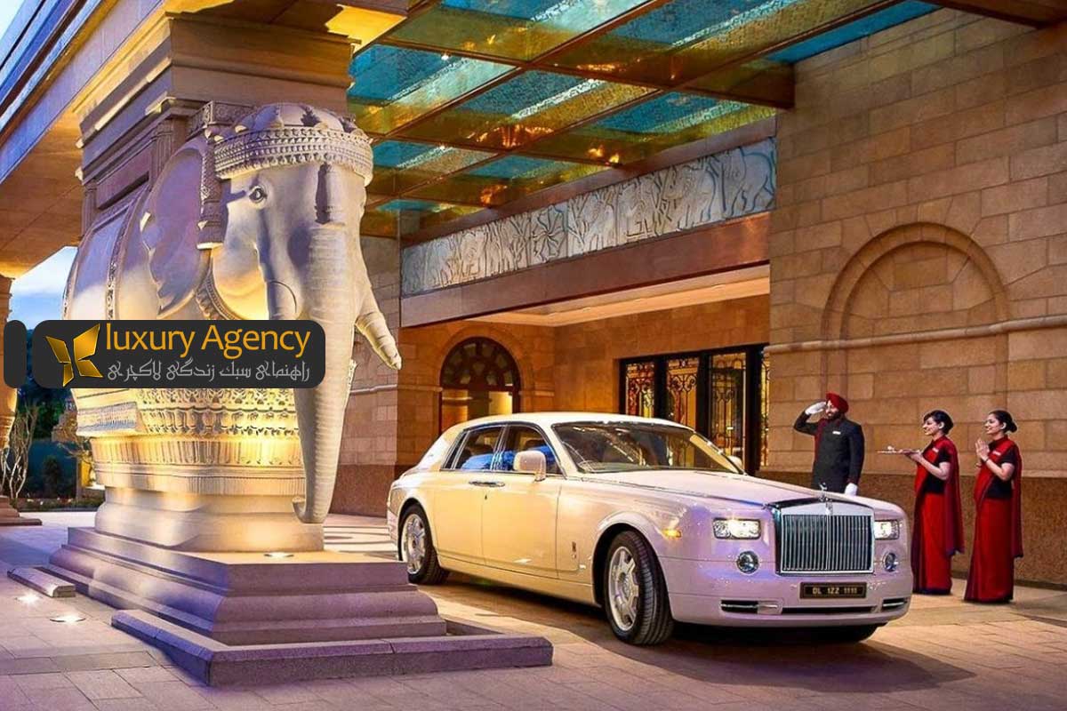 اصول رفتار حرفه ای در محیط های لاکچری پسند