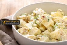 نحوه تهیه سالاد سیب زمینی با مواد لوکس؛ راز طعم رستوران های لاکچری در خانه چیست؟